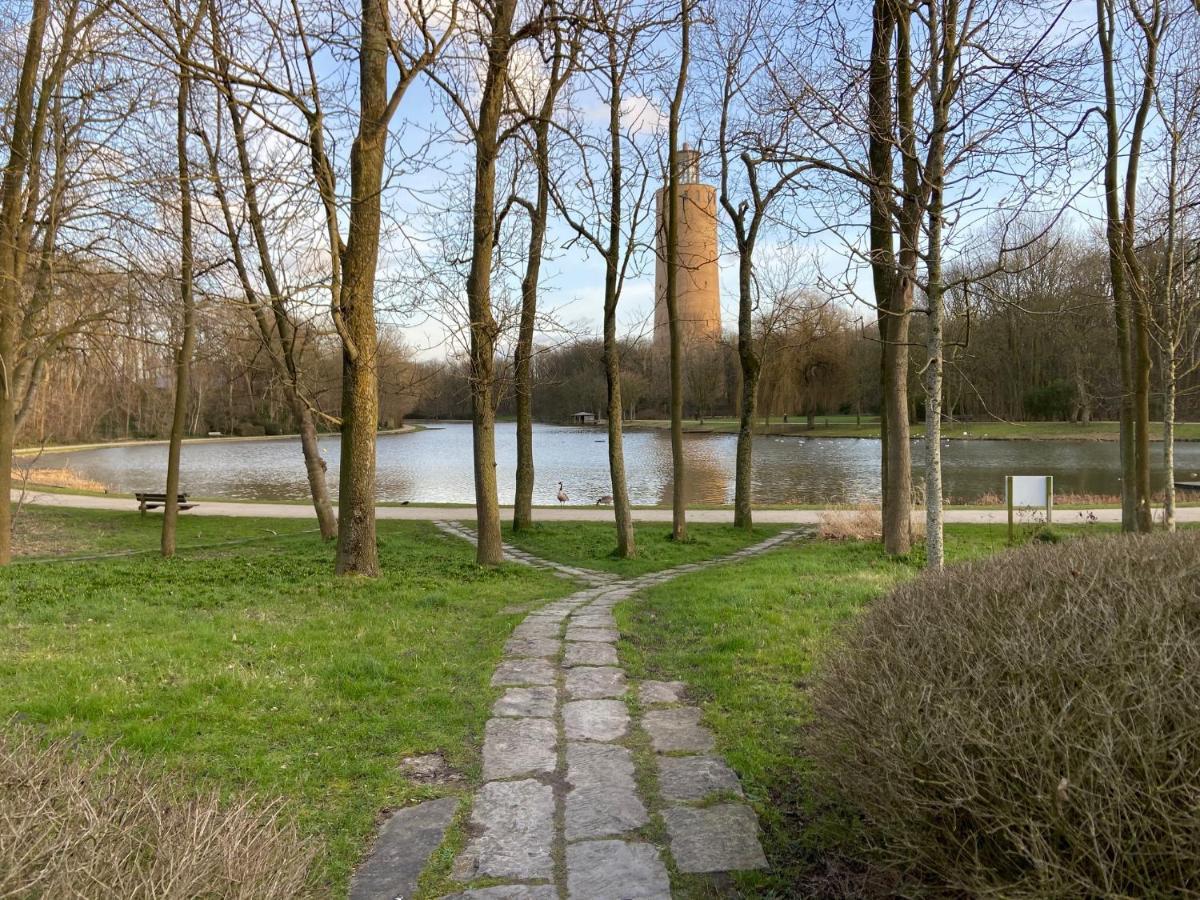 Bootsman Gelijkvloers Appartement Met Tuin En Autostaanplaats Oostende Exterior foto